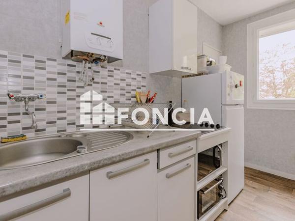 Location Appartement 3 pièces 56.4 m² - 2 ALLEE HENRI BERGSON Rennes 35200