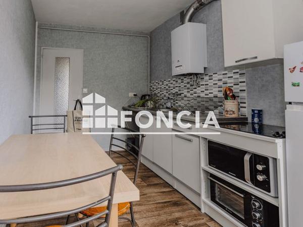 Location Appartement 3 pièces 56.4 m² - 2 ALLEE HENRI BERGSON Rennes 35200