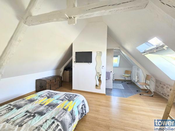Maison
                                                                                                                                                                                                                                                                                                                        7 pièce(s)                                                                                                                                                                                                          3 chambre(s)                                                                                                                                                                                                          199  m²