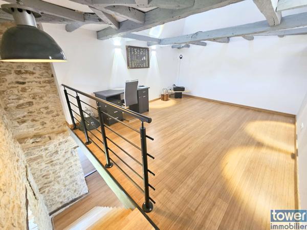 Maison
                                                                                                                                                                                                                                                                                                                        7 pièce(s)                                                                                                                                                                                                          3 chambre(s)                                                                                                                                                                                                          199  m²