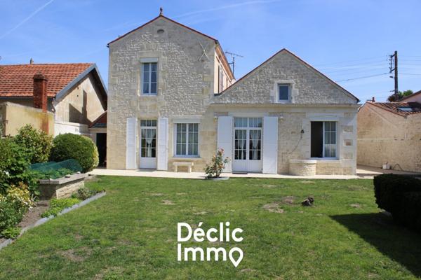 Vente maison Rochefort, 166m² 5 pièces 630 000€ avec piscine