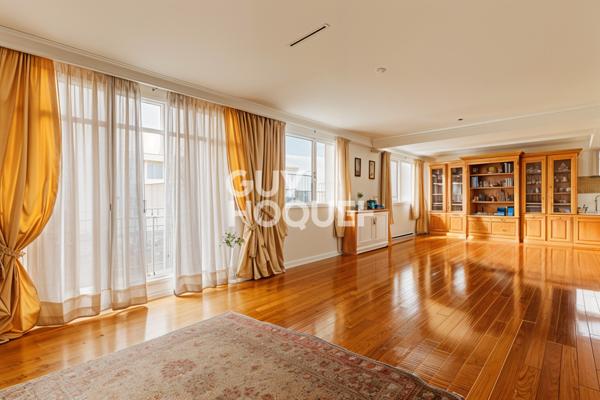 APPARTEMENT À VENDRE DE 5 PIÈCES DE 174,00 M²