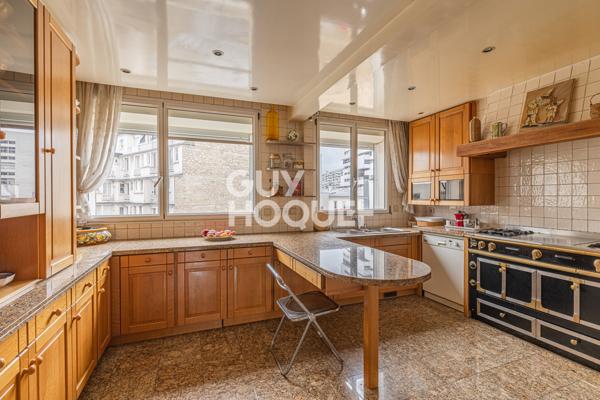 APPARTEMENT À VENDRE DE 5 PIÈCES DE 174,00 M²