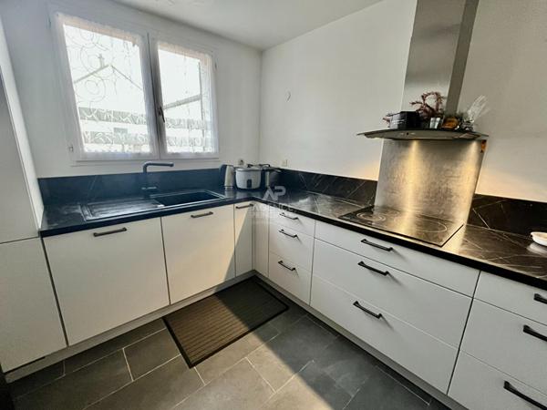 Maison Courdimanche 6 pièce(s) 87 m2 332 000 € ** - Référence 2273