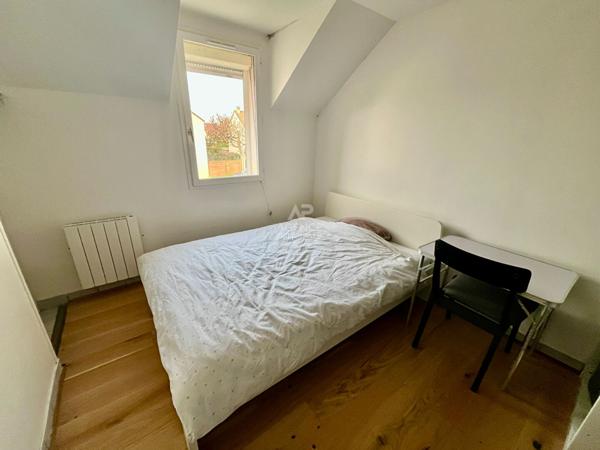 Maison Courdimanche 6 pièce(s) 87 m2 332 000 € ** - Référence 2273