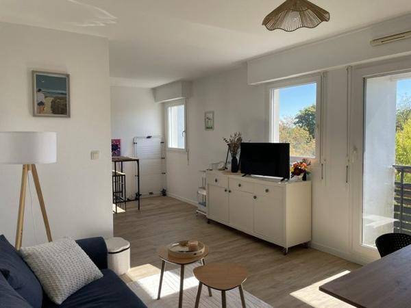 APPARTEMENT T2 AVEC GARAGE