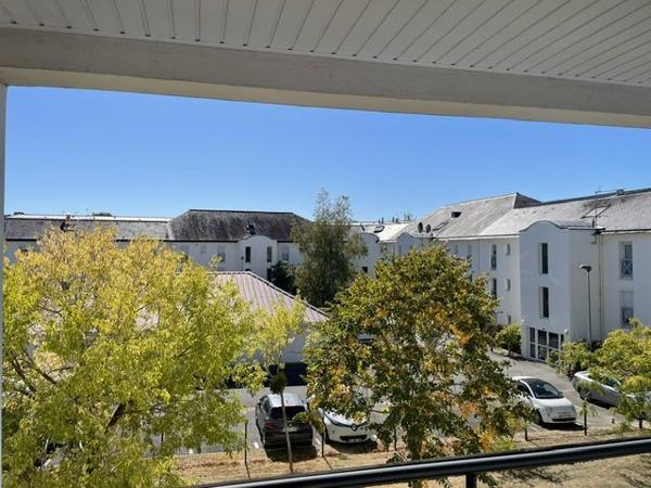 APPARTEMENT T2 AVEC GARAGE