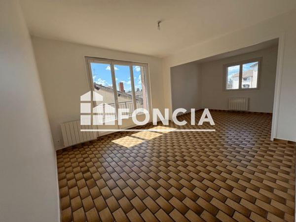 Location Appartement 3 pièces 66.55 m² - LA RINA Loyettes 01360