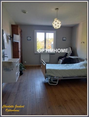 Propriété à vendre 10 pièces Proche de BARBEZIEUX SAINT HILAIRE (16)