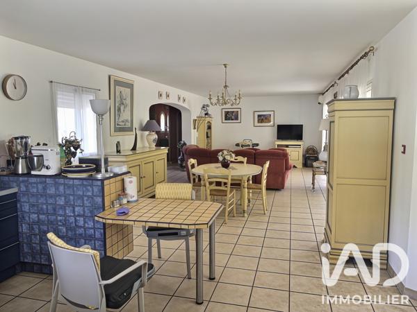 Maison à vendre 5 pièces 137 m² Bandol
