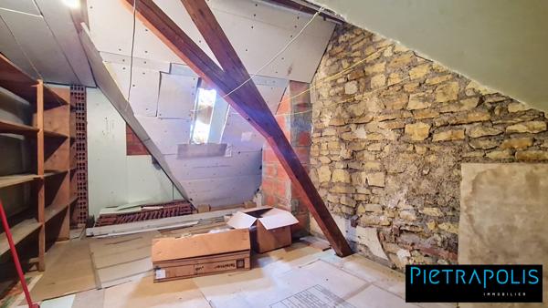 Maison 3 chambres sur sous sol avec garage et jardin
