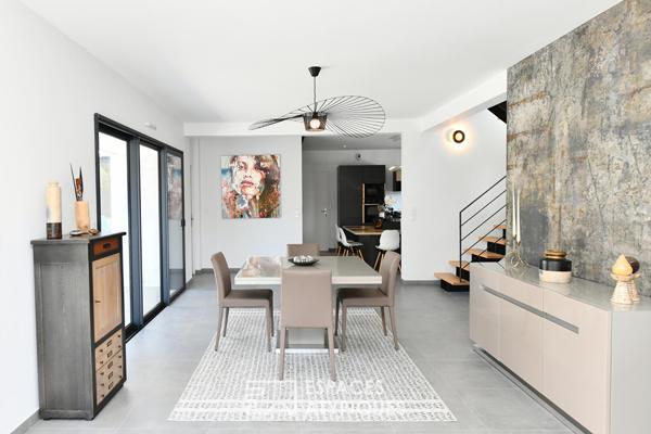 Unique à la vente – Elégante villa d’architecte aux portes de l’océan