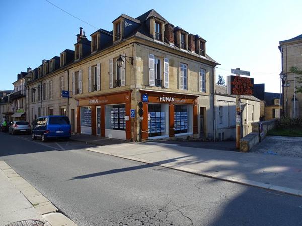 Immeuble Montignac Lascaux 13 pièce(s) 338 m2