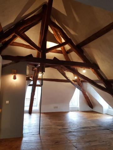 Immeuble Montignac Lascaux 13 pièce(s) 338 m2