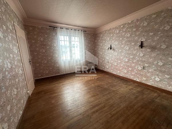 Maison d'environ 130 m² avec jardin sur trois faces