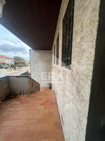 Maison d'environ 130 m² avec jardin sur trois faces