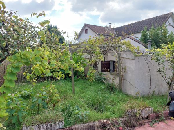 Terrain à vendre de 353 m2 SENS (89)