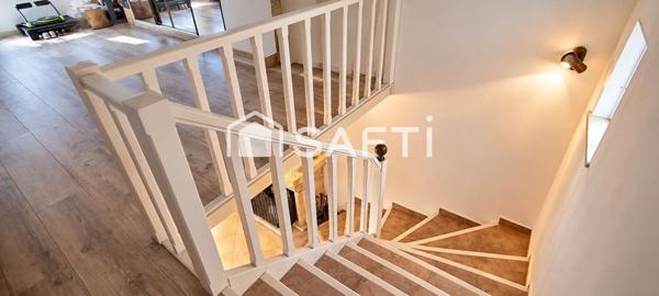 Maison 180m2 avec piscine, 3 garages, un T2, terrain 1230m2