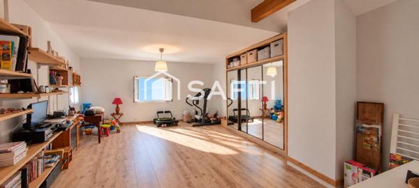 Maison 180m2 avec piscine, 3 garages, un T2, terrain 1230m2