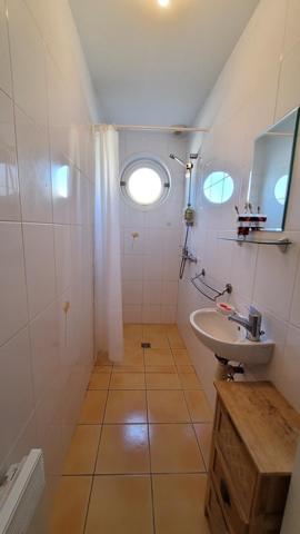 Maison en bois de 116m2, 3 chambres et 1 bureau, terrain de 688m2