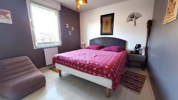 Maison en bois de 116m2, 3 chambres et 1 bureau, terrain de 688m2