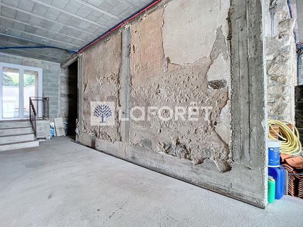 Location local commercial Parthenay - 75 m² - 750 €/mois