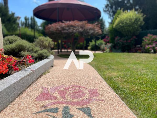 Maison Montmorency 7 pièce(s) 159 m2 €699 000 ** - Référence 1382