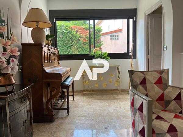 Maison Montmorency 7 pièce(s) 159 m2 €699 000 ** - Référence 1382