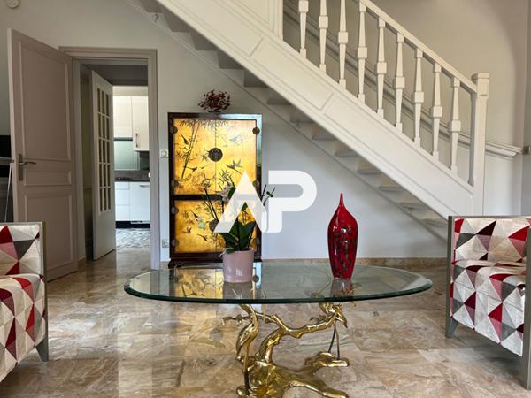 Maison Montmorency 7 pièce(s) 159 m2 €699 000 ** - Référence 1382