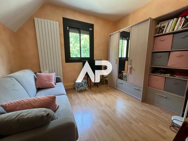 Maison Montmorency 7 pièce(s) 159 m2 €699 000 ** - Référence 1382