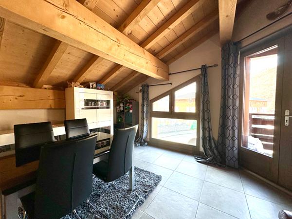 APPARTEMENT T3 traversant avec GARARGE et TERRASSE de 30m² , Bourg saint maurice APPARTEMENT T3 traversant avec GARARGE et TERRASSE de 30m² , Bourg saint maurice