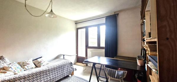 MAISON TRADITIONNELLE DE PLAIN PIED ET SON ANNEXE