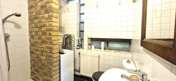 MAISON TRADITIONNELLE DE PLAIN PIED ET SON ANNEXE