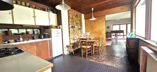 MAISON TRADITIONNELLE DE PLAIN PIED ET SON ANNEXE