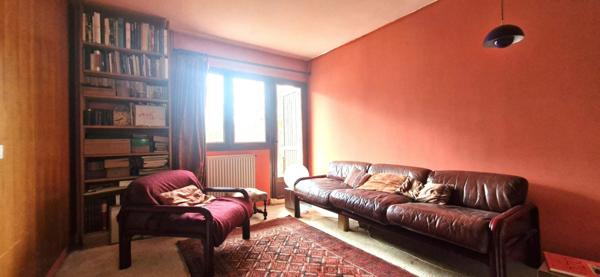 MAISON TRADITIONNELLE DE PLAIN PIED ET SON ANNEXE