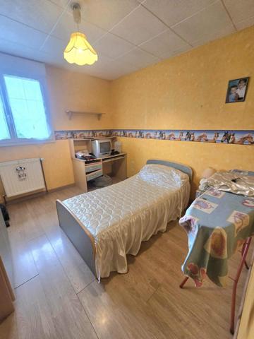 Pavillon indépendant sur sous sol avec terrain