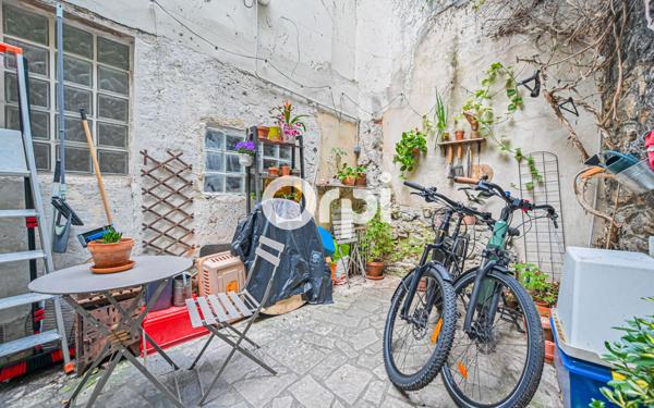 Appartement à vendre    3 pièces • 41,10 m2 Paris 20