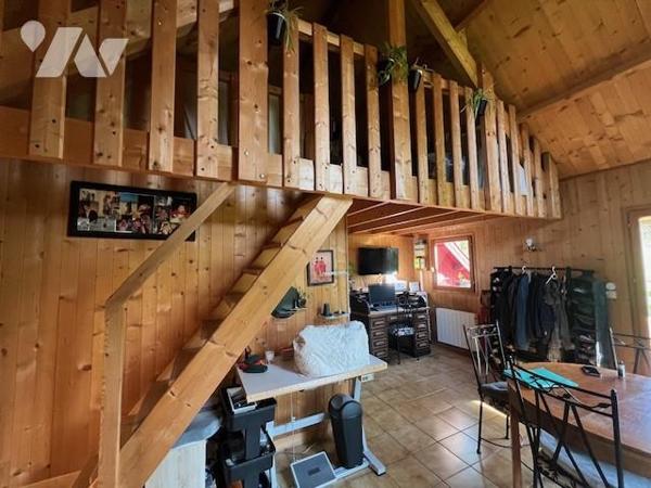 VALORBIQUET MAISON CHALET RARE A LA VENTE EN BORD DE L'ORBIQUET