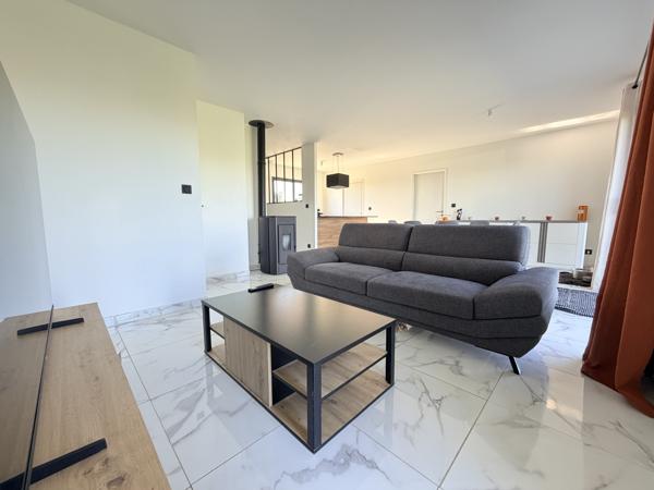 Maison 4 pièce(s) 3 chambre(s) 92.7 m²