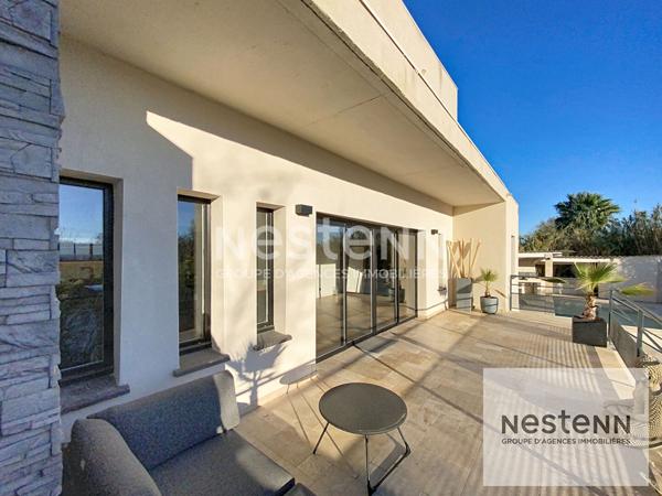 A vendre maison 4 pièces de 160 m² avec sous-sol aménagé de 140 m² et piscine sur terrain de plus de 750 m² à Juvignac, proche Montpellier
