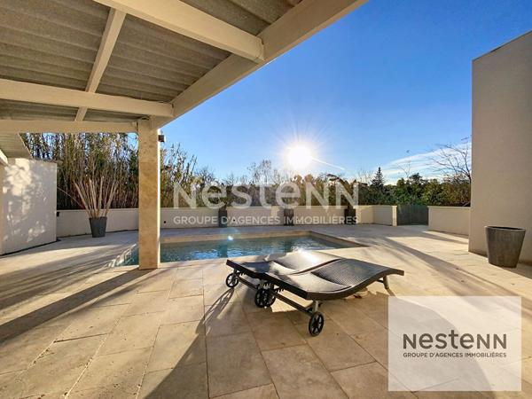 A vendre maison 4 pièces de 160 m² avec sous-sol aménagé de 140 m² et piscine sur terrain de plus de 750 m² à Juvignac, proche Montpellier
