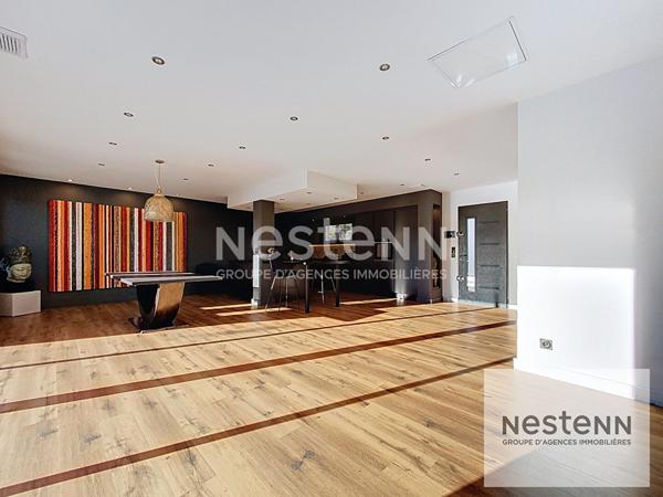 A vendre maison 4 pièces de 160 m² avec sous-sol aménagé de 140 m² et piscine sur terrain de plus de 750 m² à Juvignac, proche Montpellier