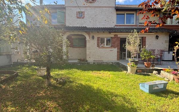 Maison à vendre    6 pièces •  Septfonds