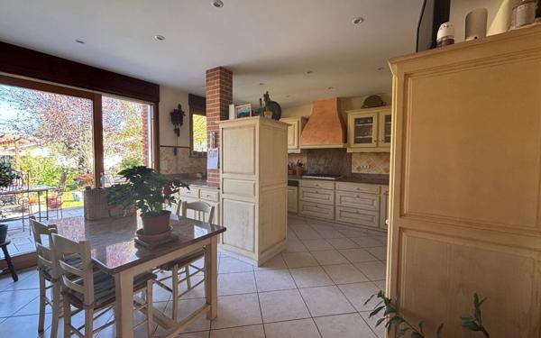 Maison à vendre    6 pièces •  Septfonds