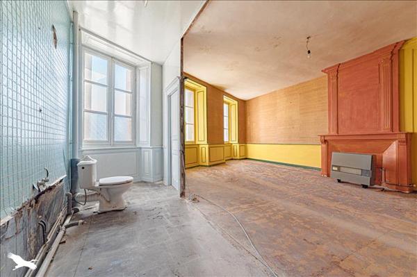 Immeuble à vendre |  Saint-Junien |  300 m²