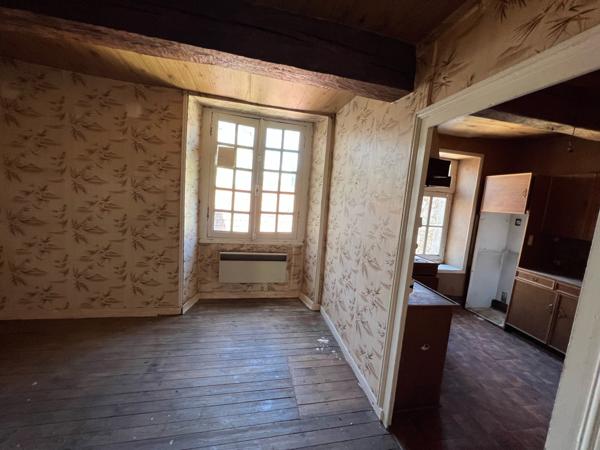 IMMEUBLE de 210m² à RENOVER