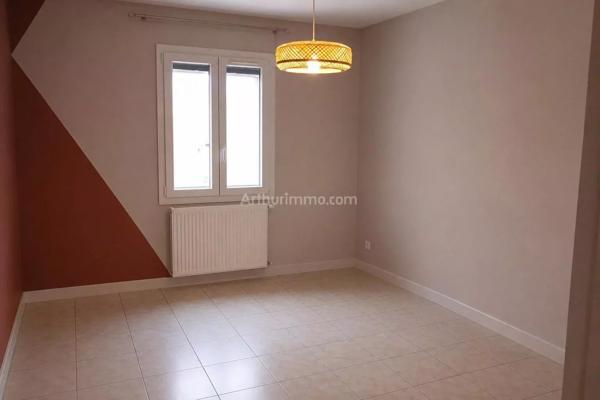 Location                                                      Maison
                        
                     5 pièces                      117 m2                     à Digne-les-Bains