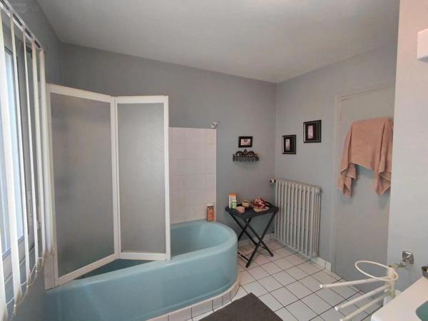Achat - Maison | Maison de ville Pontivy 56300 8 pièces 215 m 2 576 m 2