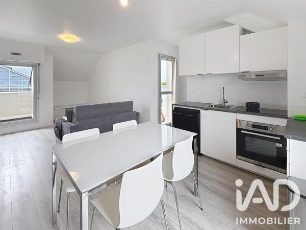 Location appartement 3 pièces 52,34 m² Mandres-les-Roses