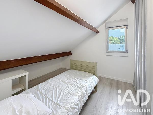 Location appartement 3 pièces 52,34 m² Mandres-les-Roses